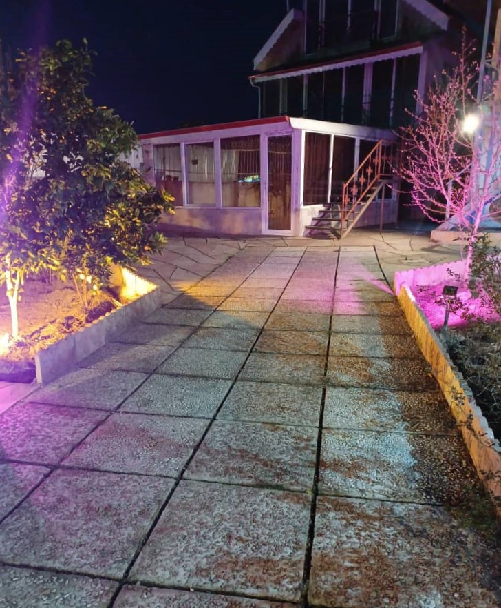 حیاط حیاط