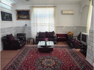 اقامتگاه بهارنارنج، ویلایی با چشم انداز جنگل و کوه