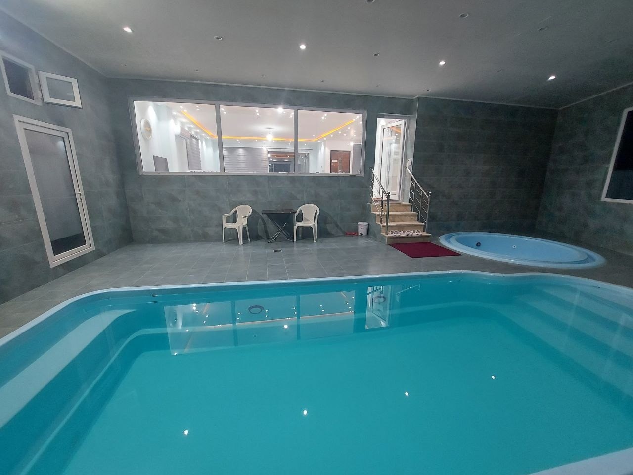 استخر استخر