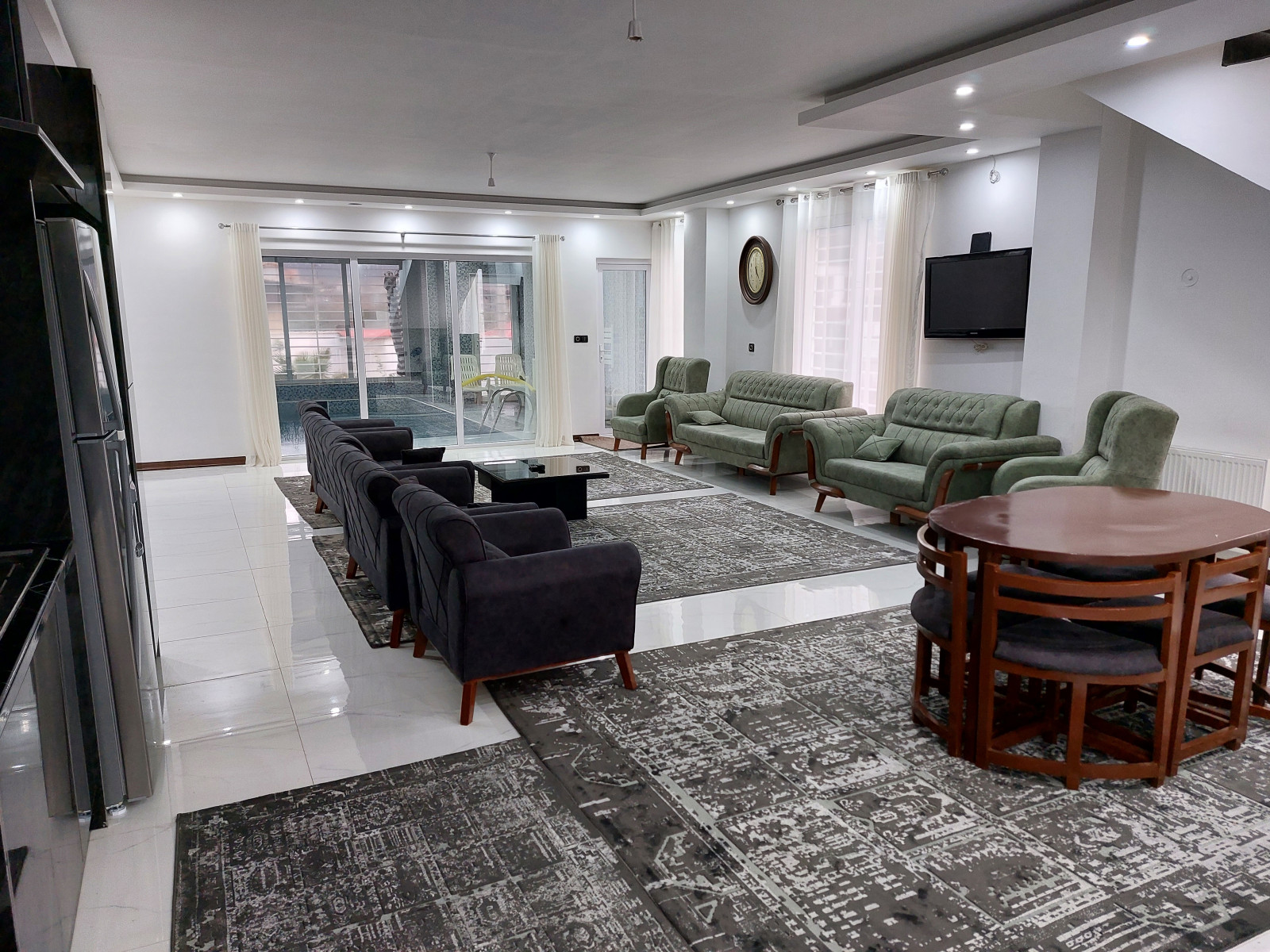 سالن و اشپزخانه سالن و اشپزخانه