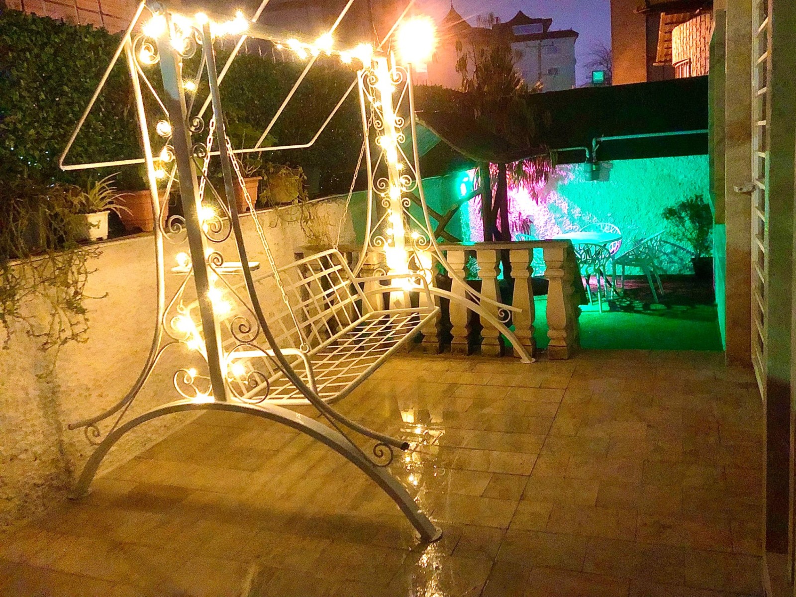 نمای بیرونی ساختمان نمای بیرونی ساختمان