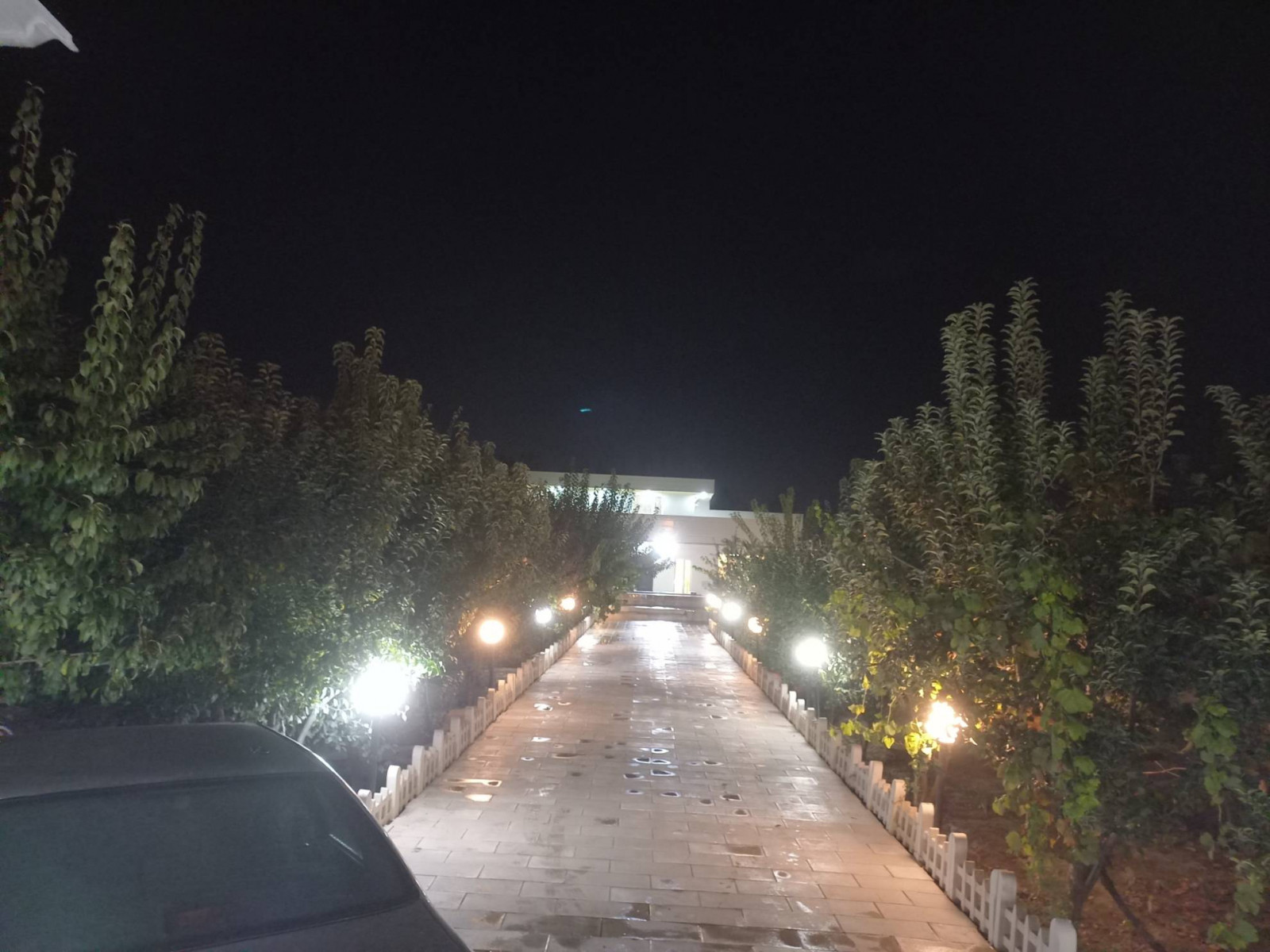 نمای بیرونی ساختمان