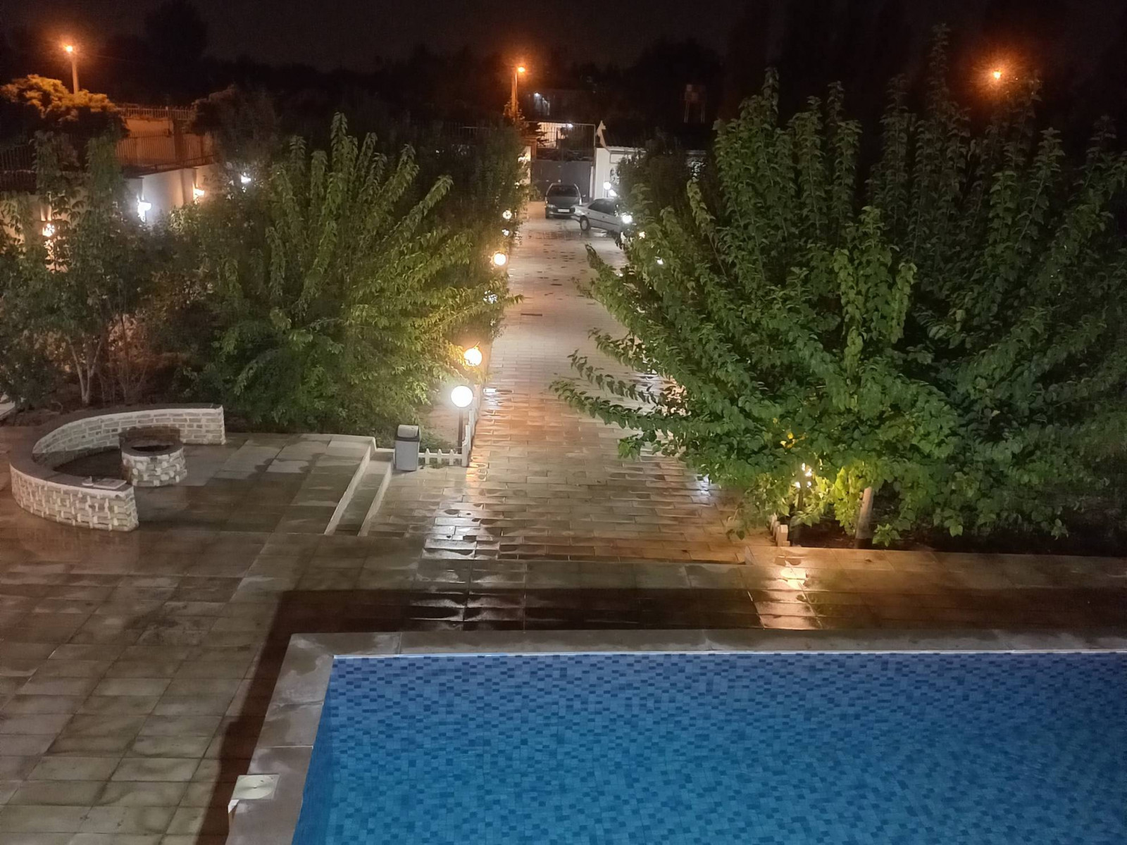 نمای بیرونی ساختمان