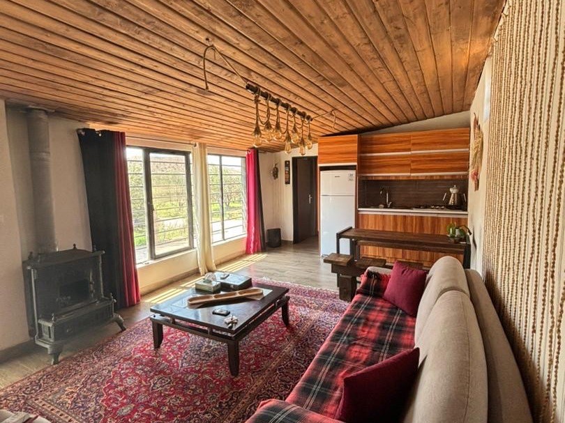 داخل اتاق "انار" داخل اتاق "انار"