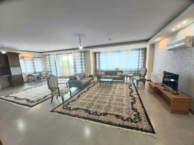 آپارتمان ساحلی، سه خواب