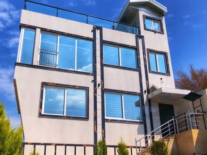 نمای اقامتگاه