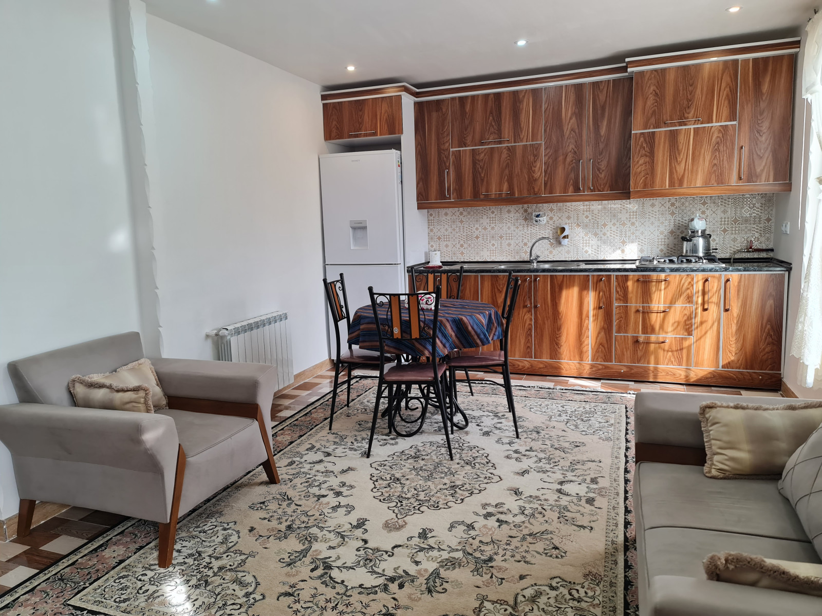 هال و پذیرایی