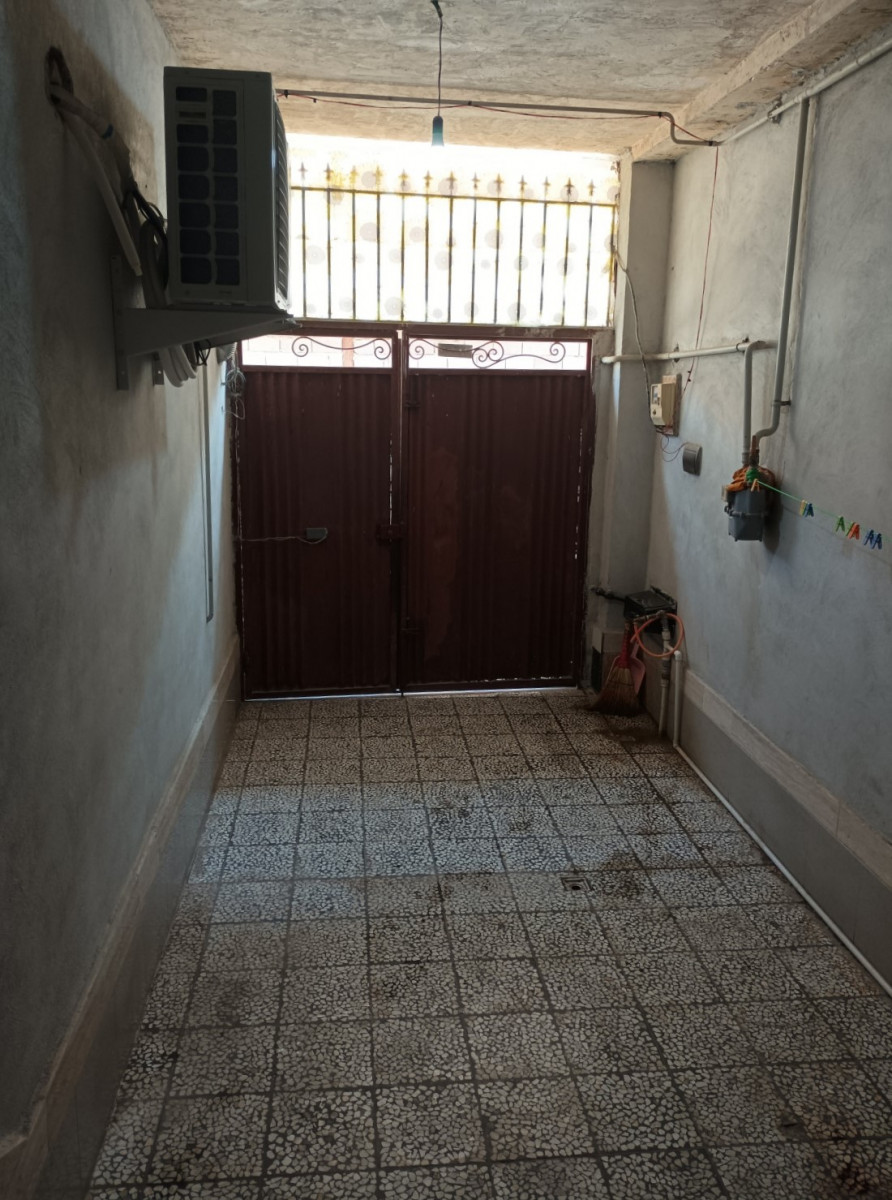 درب ورودی اقامتگاه