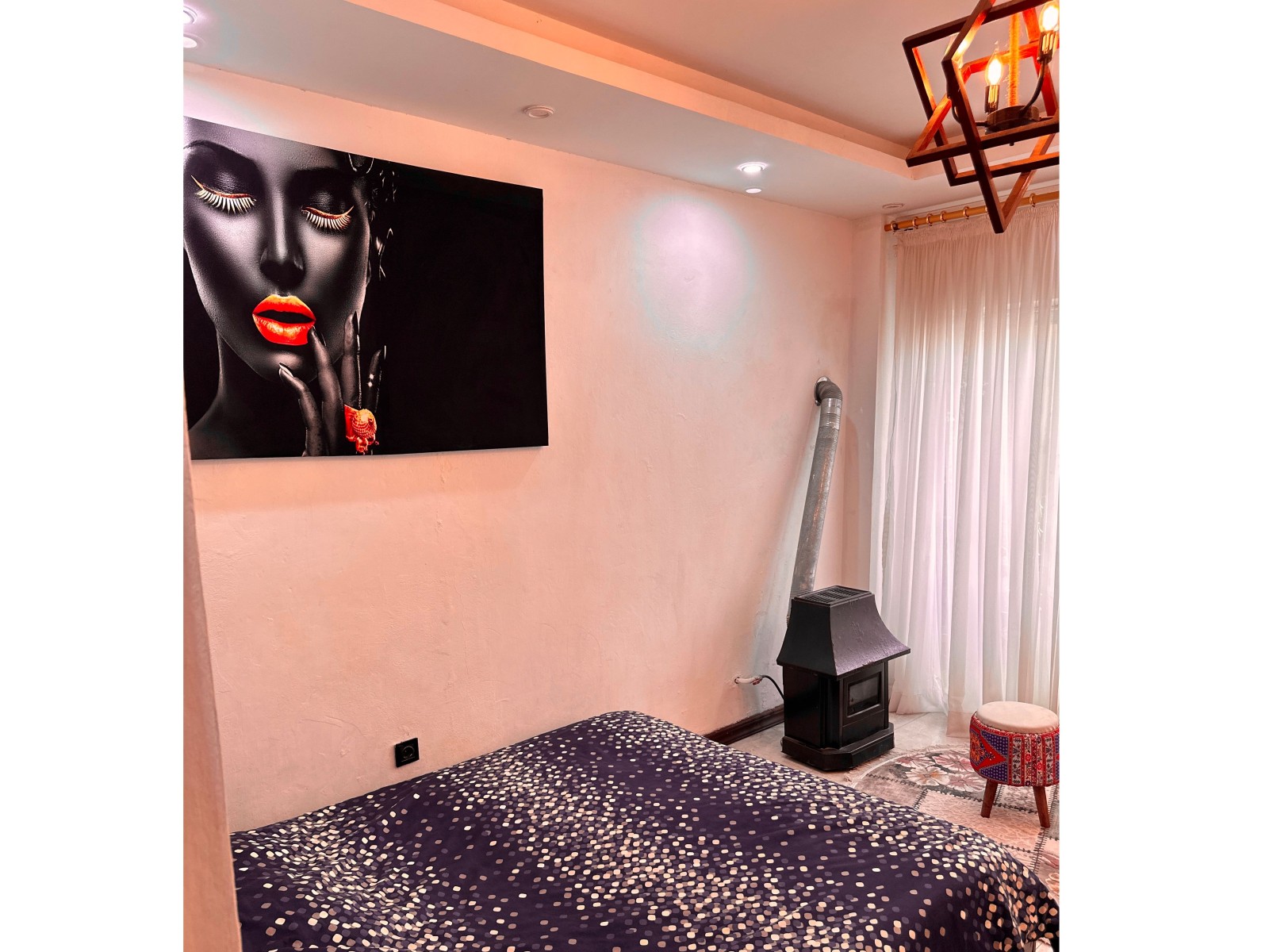 اتاق خواب با کمد لباس