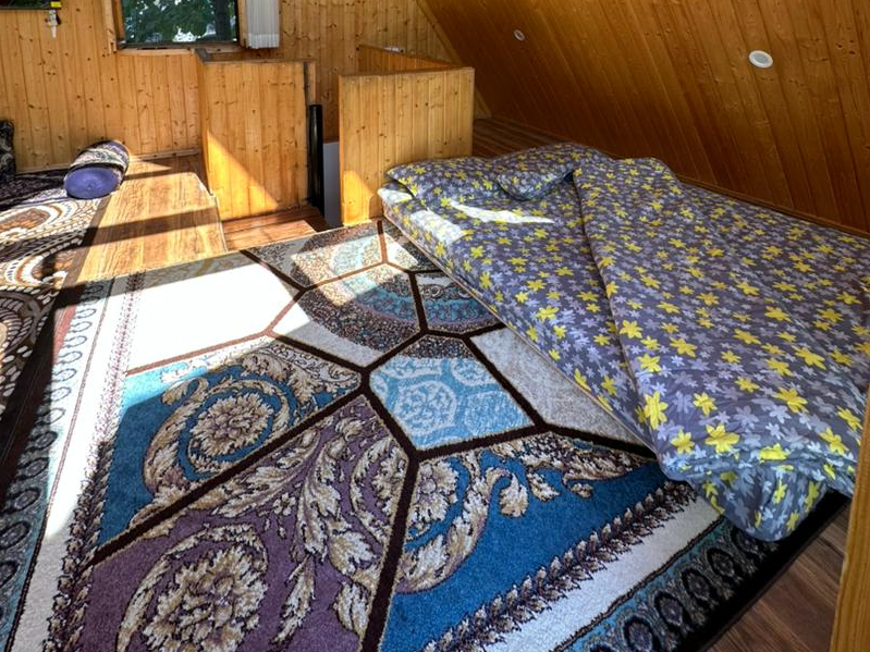 اتاق خواب بالا اتاق خواب بالا