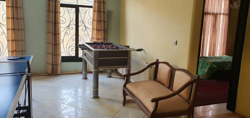 اتاق پذیرایی طبقه دوم