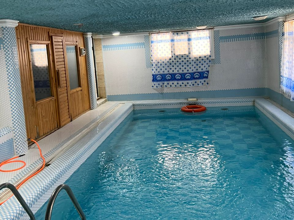 استخر استخر