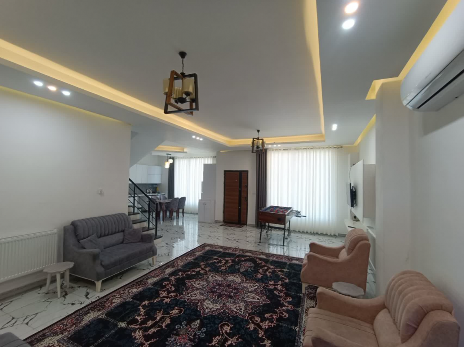 حال پذیرایی و فوتبال دستی