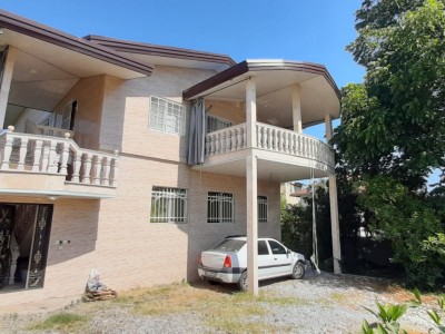 ویلای دو خوابه نور "یک" با چشم‌اندازی دل‌انگیز