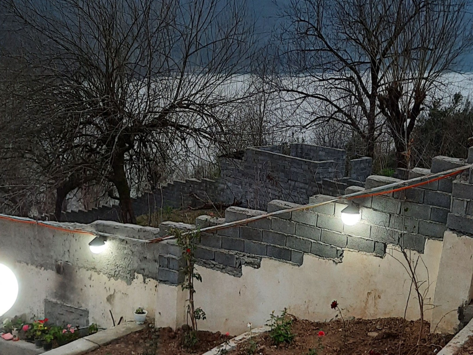 نمای بیرونی ساختمان