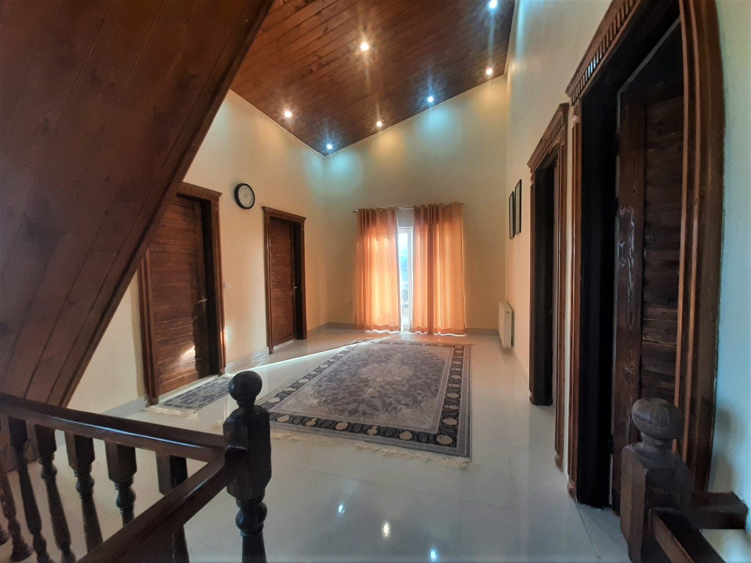 طبقه اول طبقه اول