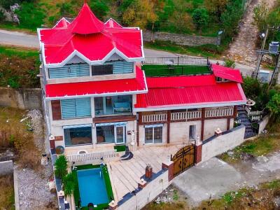 باغ ویلای تریپلکس دو خوابه استخردار با حیاطی دنج