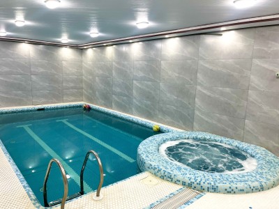 ویلای مبله دو خوابه با استخر و جکوزی نزدیک ساحل