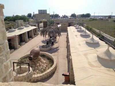 مجموعه بومگردی ارسطو "اتاق کاهگلی"
