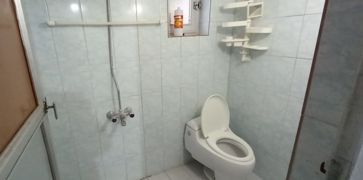 سرویس بهداشتی و حمام