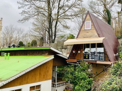 کلبه چوبی دوبلکس سهیل با چشم انداز تالاب و کوهستان کلبه چوبی دوبلکس سهیل با چشم انداز تالاب و کوهستان