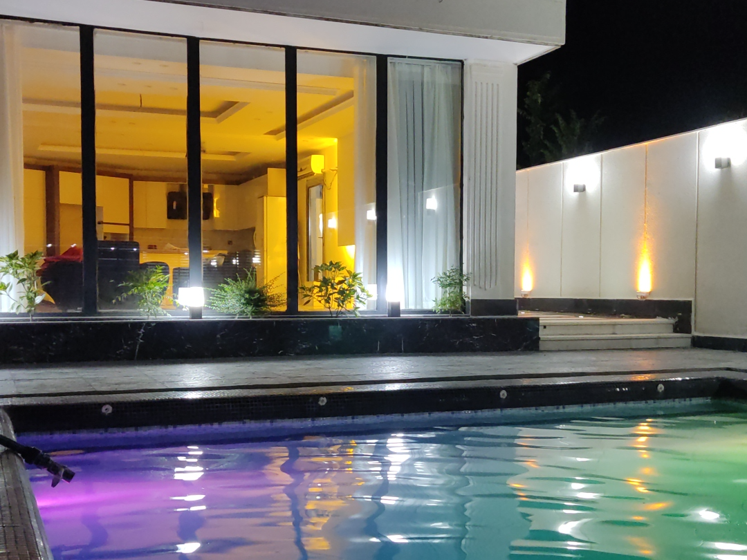 نمای بیرونی ساختمان