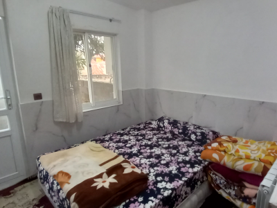 سوییت تک خواب زرهون با حیاطی دربست