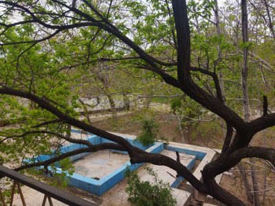 ویلای سه خواب دارای باغی سرسبز و چشم انداز کوهستان