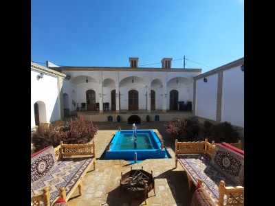 "اتاق کاهگلی"