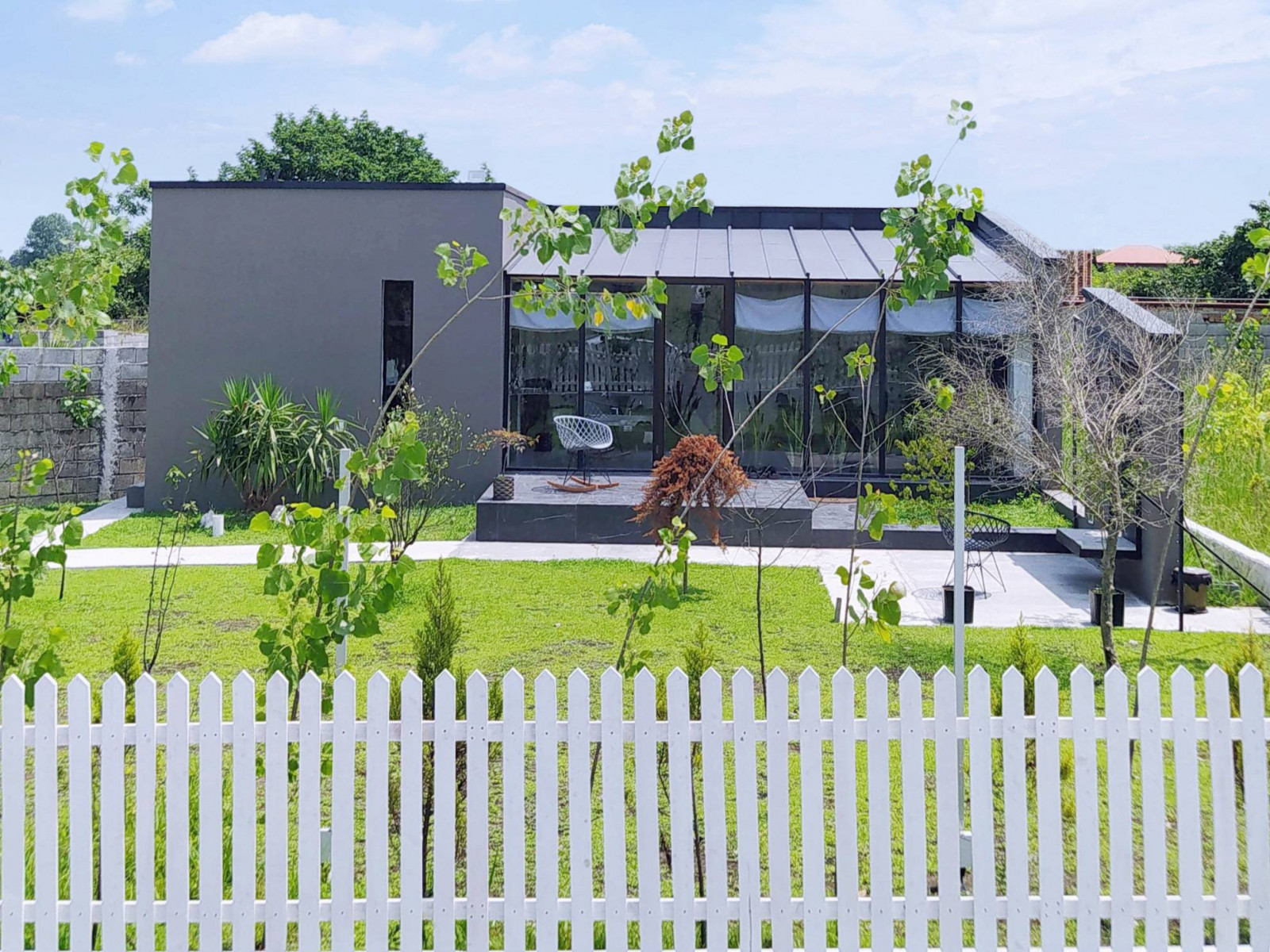 نمای بیرونی ساختمان نمای بیرونی ساختمان