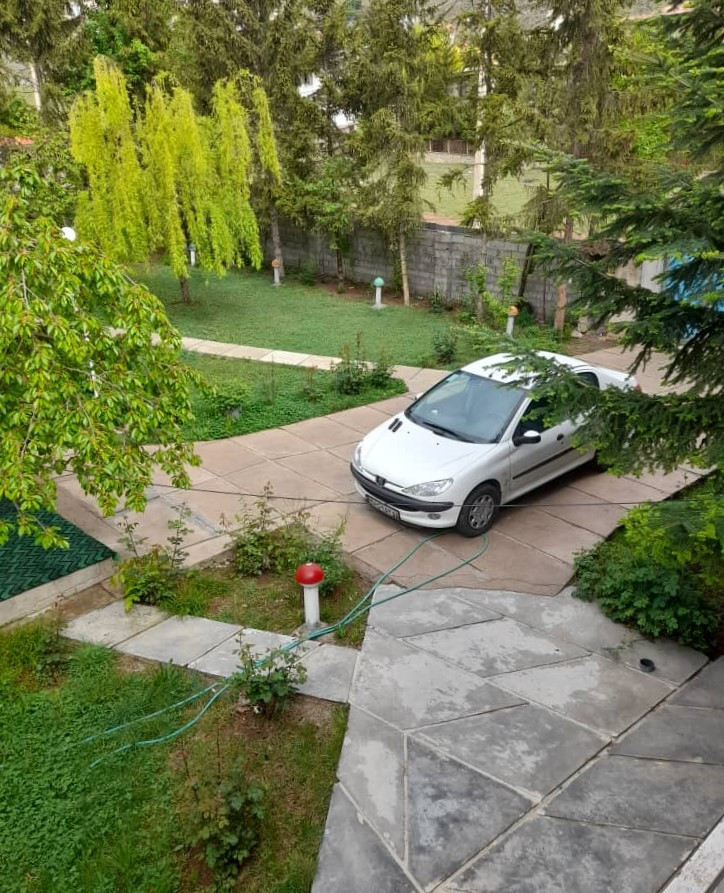 محوطه حیاط