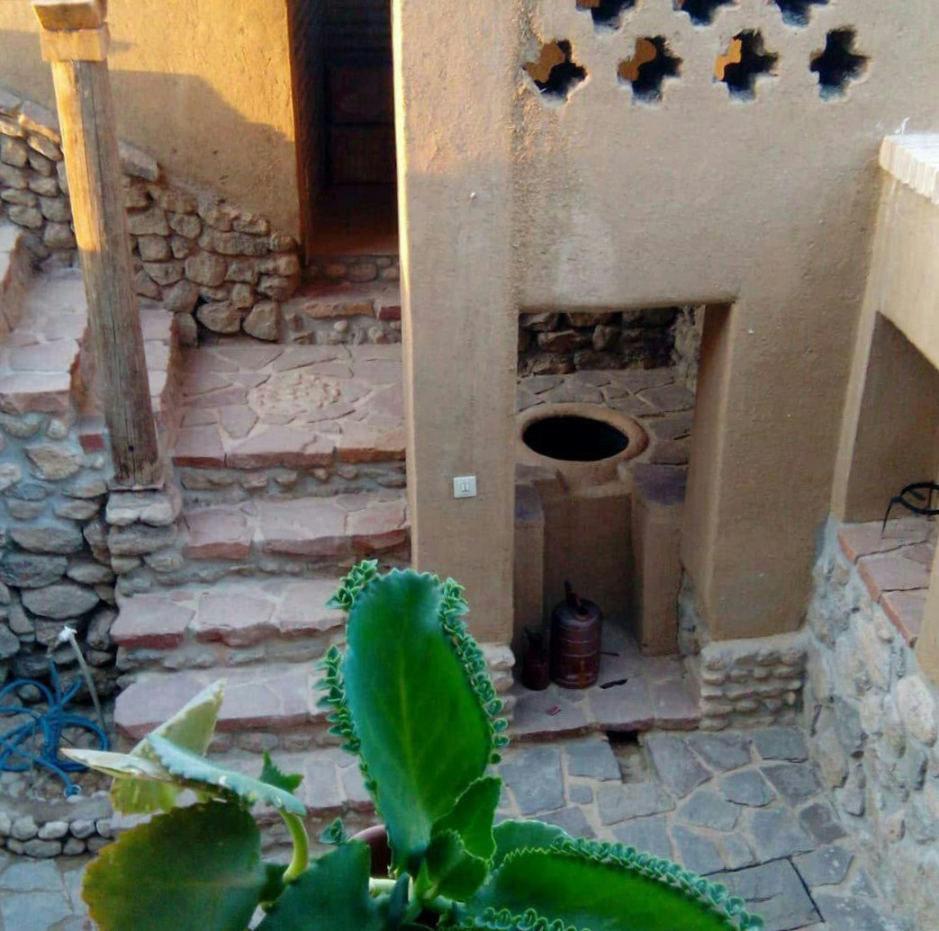 محوطه داخل مجموعه