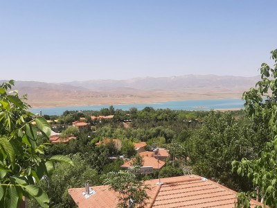 تک خواب دارای حیاطی مستقل در منطقه گردشگری چادگان