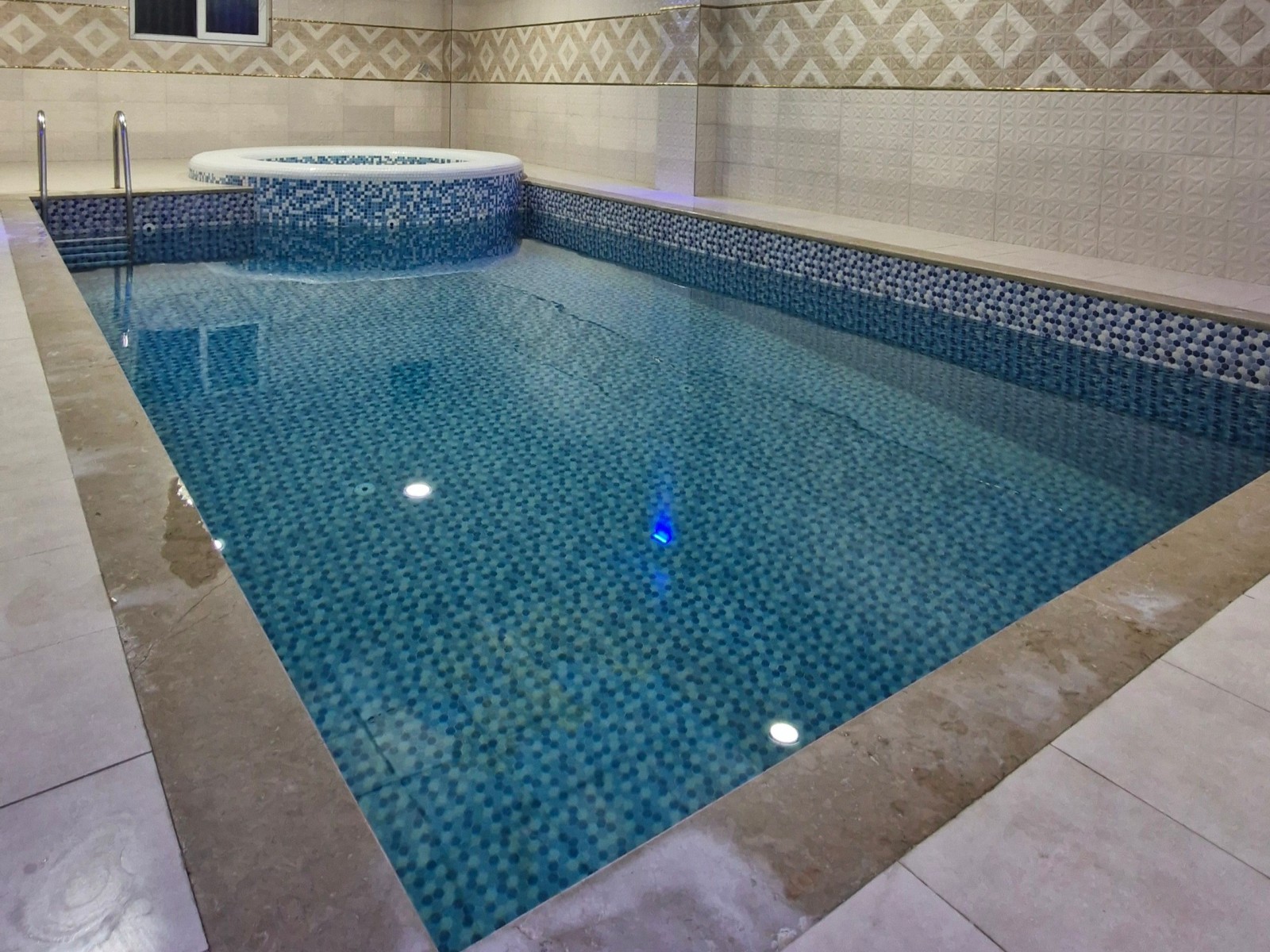 استخر استخر