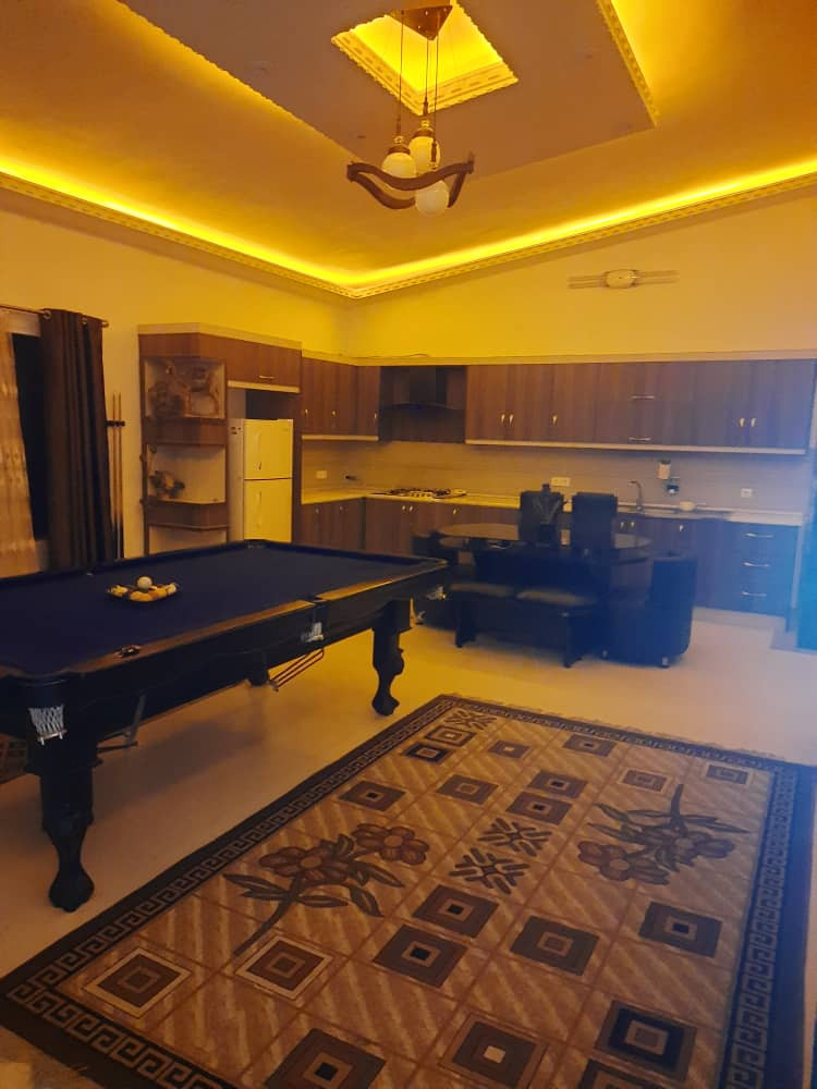 اتاق پذیرایی میز بیلیارد