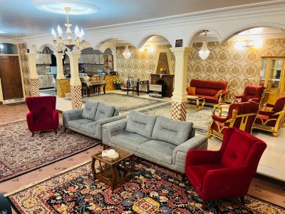 واحد دوخوابه در مرکز خانه‌های تاریخی کاشان