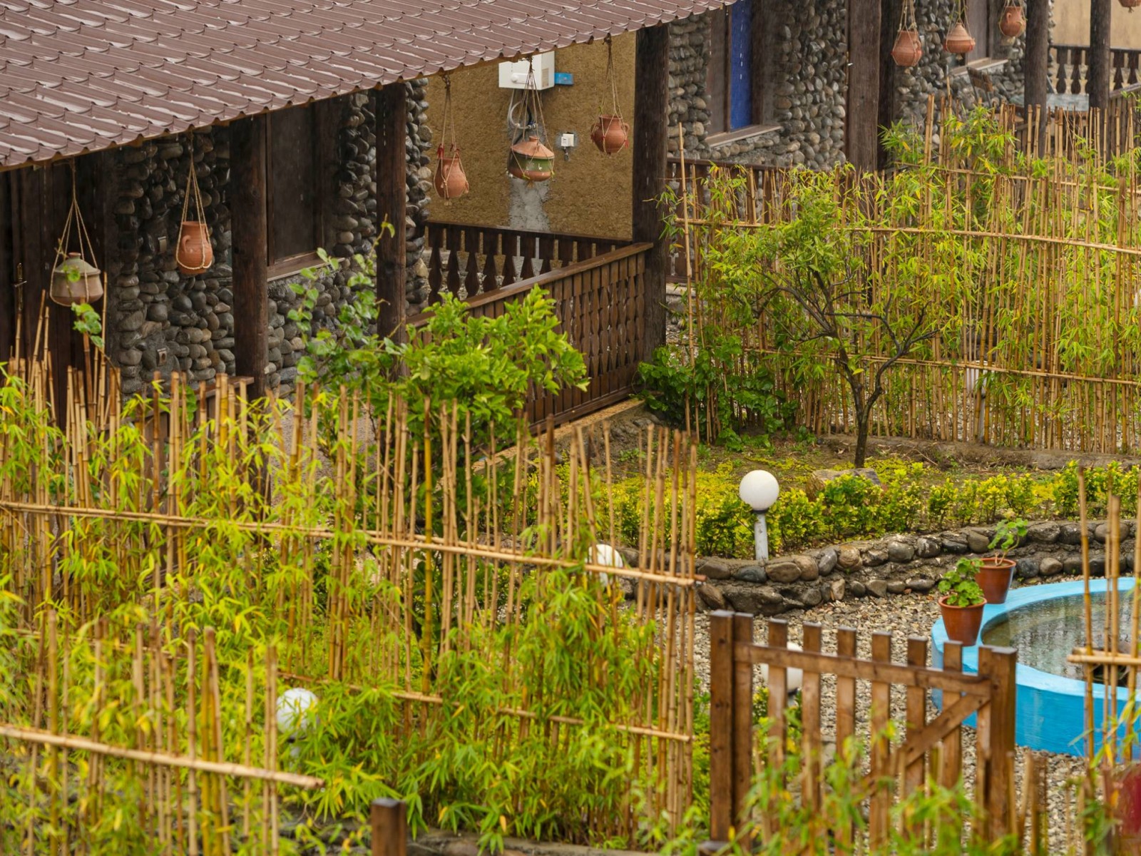 نمای بیرونی ساختمان نمای بیرونی ساختمان