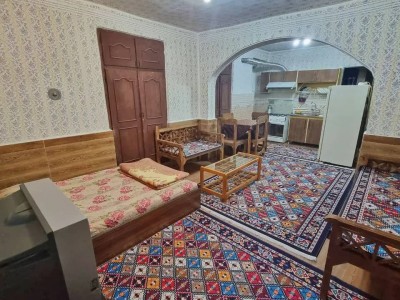 واحد یه خوابه طبقه پایین تمیز بدون پله (1)