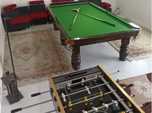 اتاق پذیرایی طبقه اول