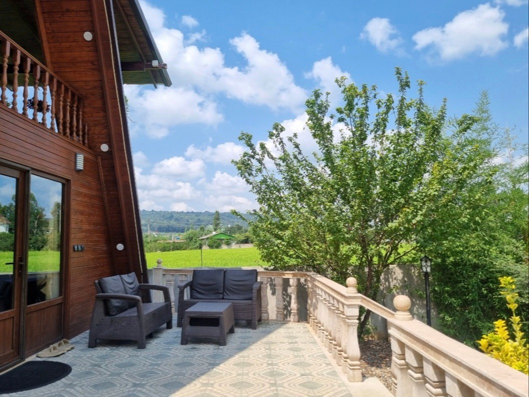 نمای بیرونی ساختمان