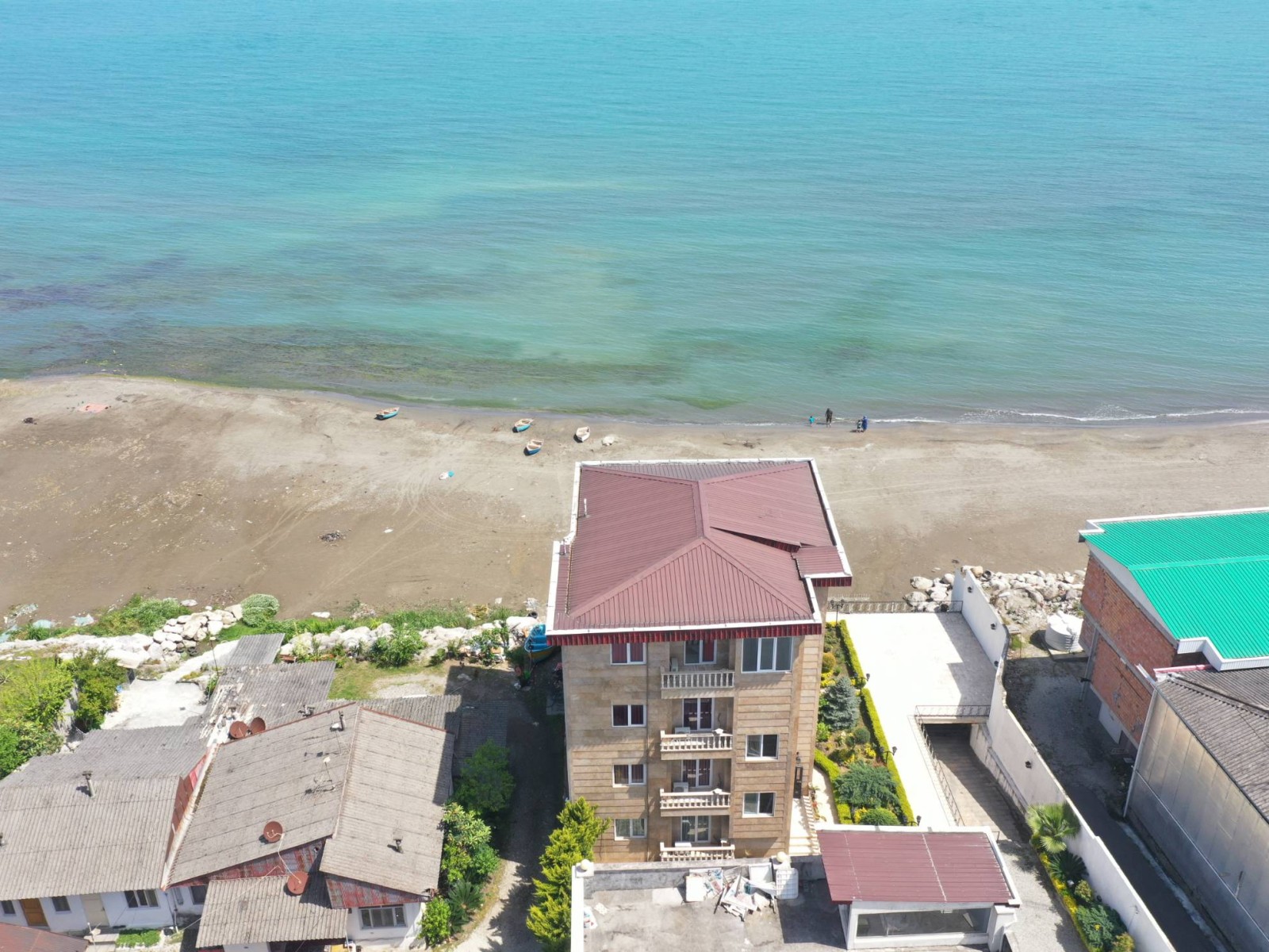 نمای بیرونی ساختمان نمای بیرونی ساختمان