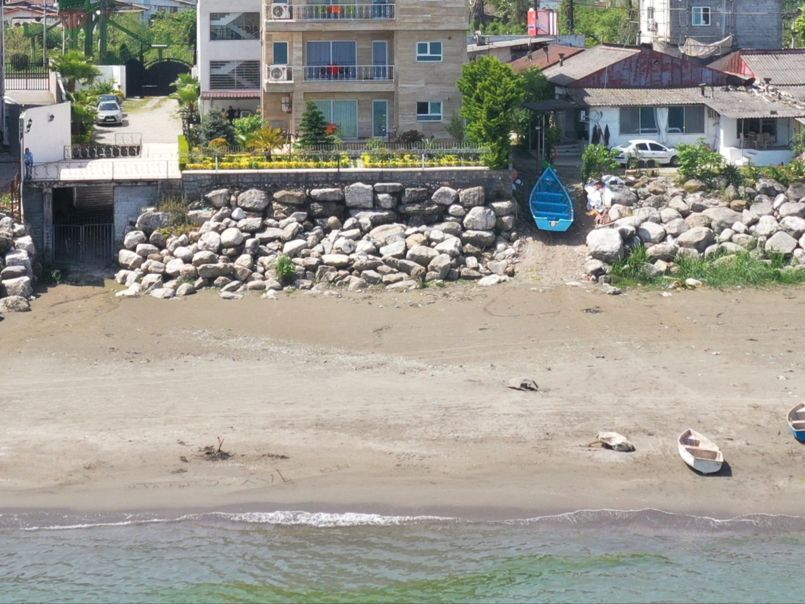 نمای بیرونی ساختمان نمای بیرونی ساختمان