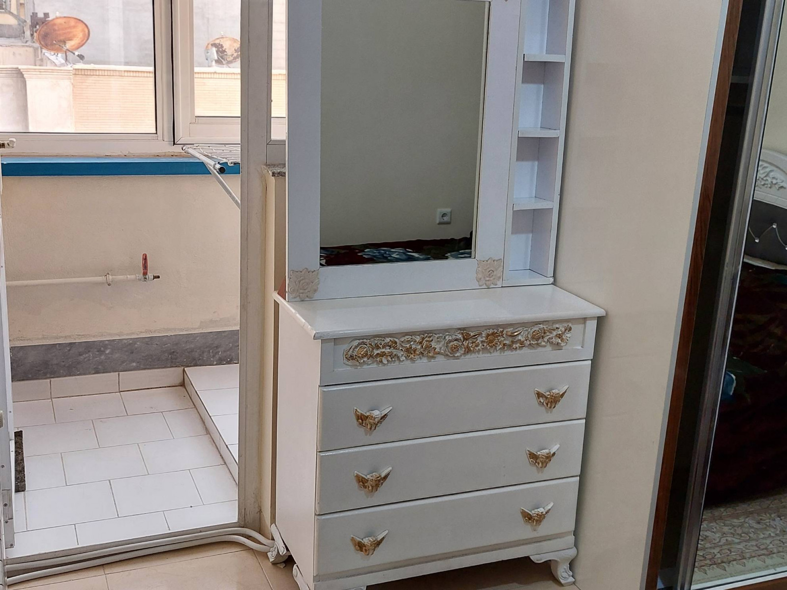 میز آرایش دراور
