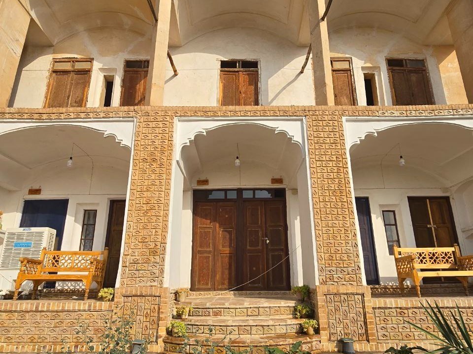 نمای بیرونی ساختمان نمای بیرونی ساختمان