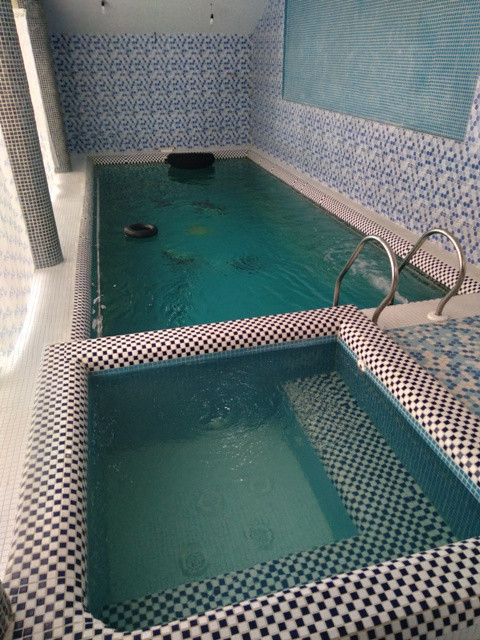 استخر استخر