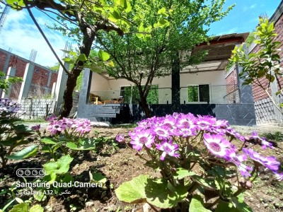 ویلا‌ دو خواب‌ لب‌ رودخانه‌ منظره‌ زیبای‌ جنگل