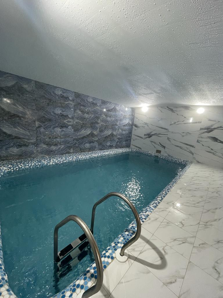 استخر استخر