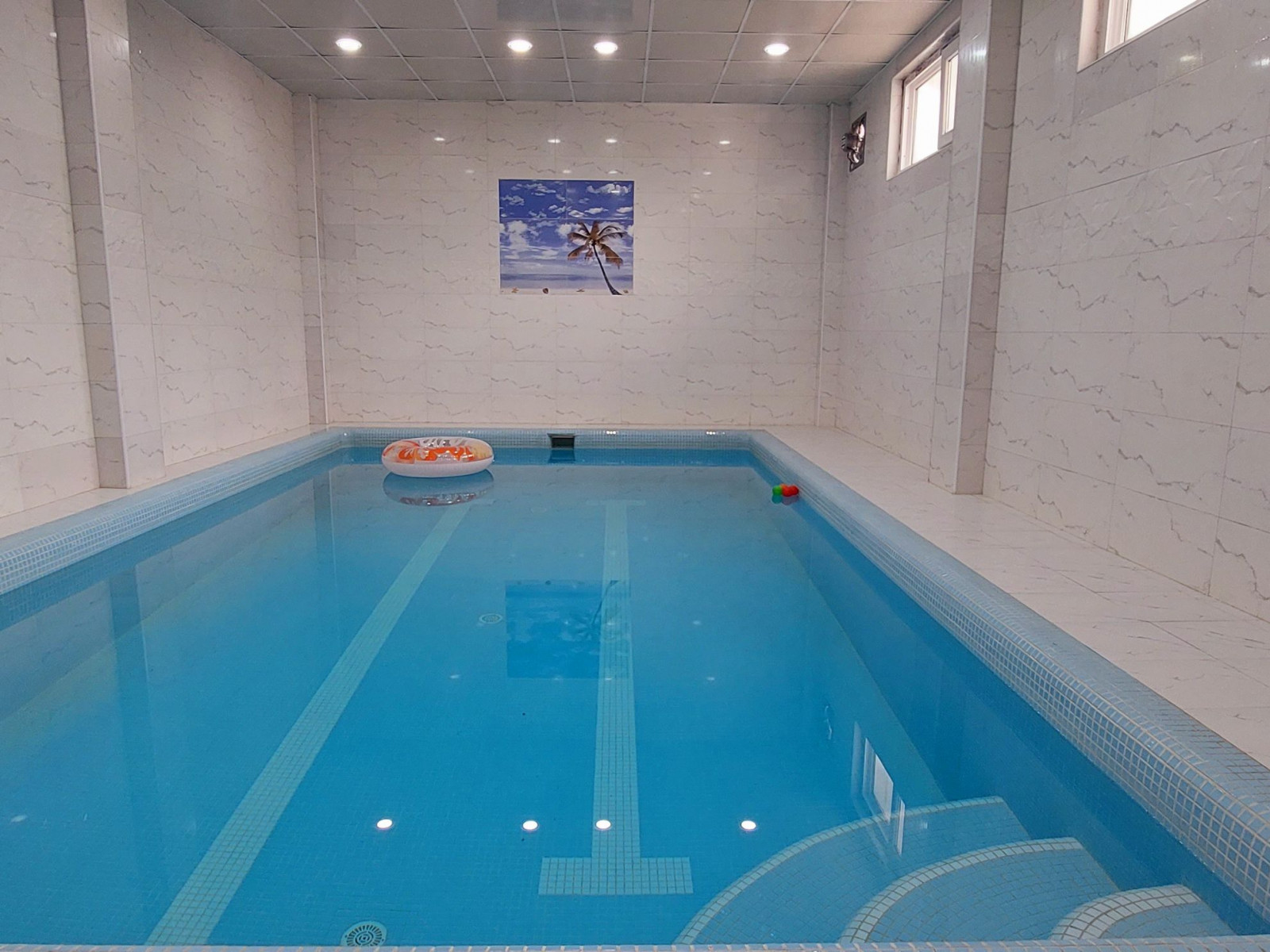 فضای استخر فضای استخر