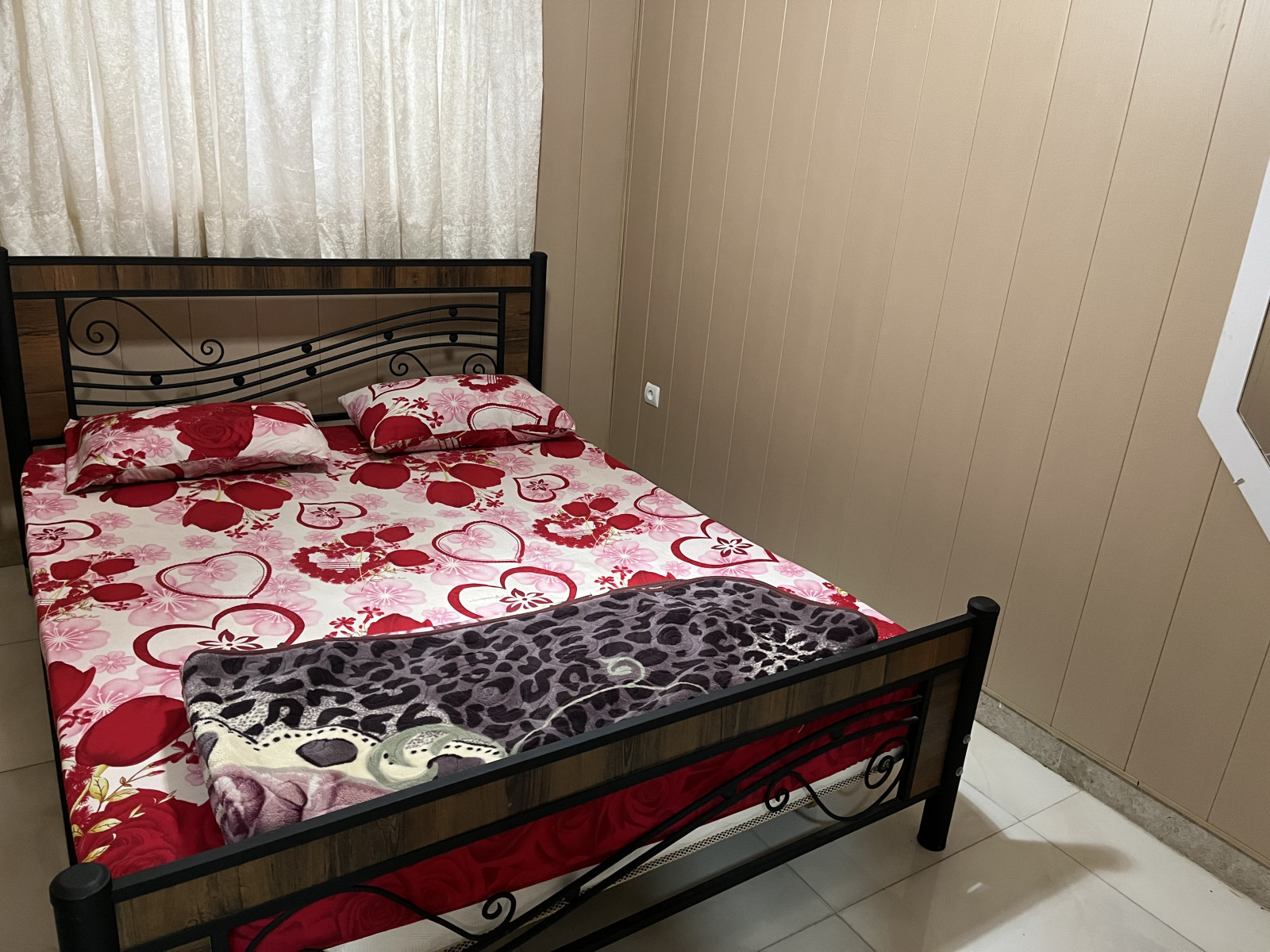 اتاق خواب ۲