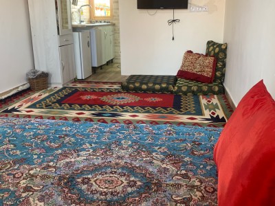 سوئیت طبقه اول اقامتگاه بومگردی شعله